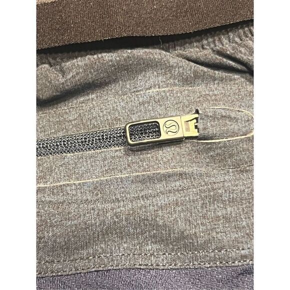 Lululemon men’s Small purge liner less heathered black blue shorts running - Picture 6 of 7
